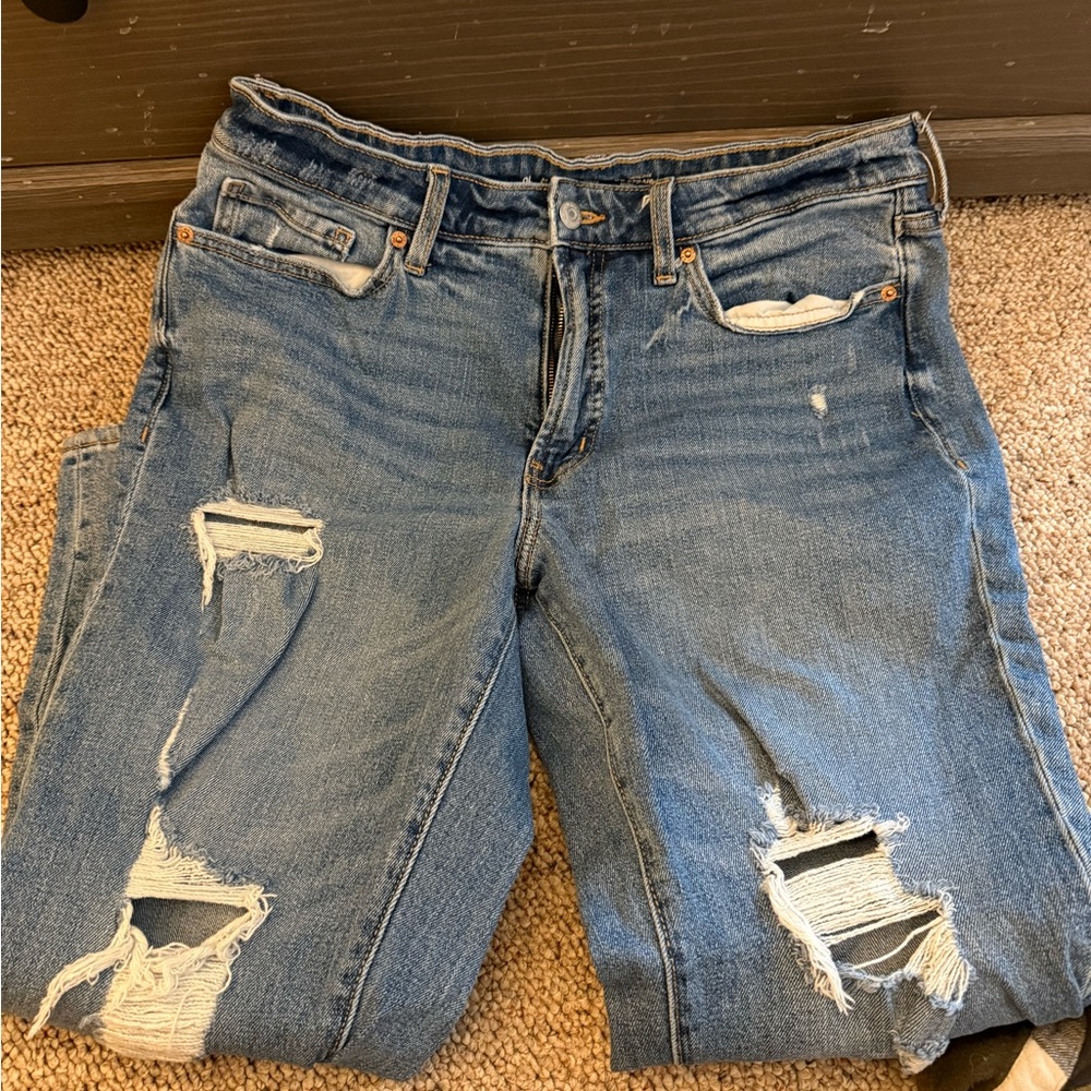 Old Navy Distressed Boyfriend Jeans in Blue